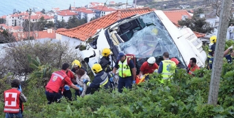 Resposta de emergência da Cruz Vermelha da Madeira ao acidente de autocarro
