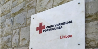 Visita do Presidente Nacional da Cruz Vermelha à estrutura de acolhimento dos 25 menores refugiados, recém chegados